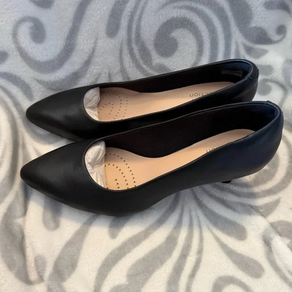 New Clarks Black Leather Linvale Jerica Heels comfortable 7 W (box not perfect) - Picture 6 of 9
